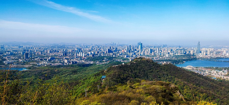 从头陀岭看南京城